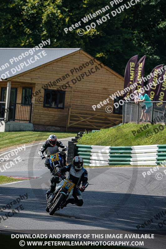 cadwell no limits trackday;cadwell park;cadwell park photographs;cadwell trackday photographs;enduro digital images;event digital images;eventdigitalimages;no limits trackdays;peter wileman photography;racing digital images;trackday digital images;trackday photos